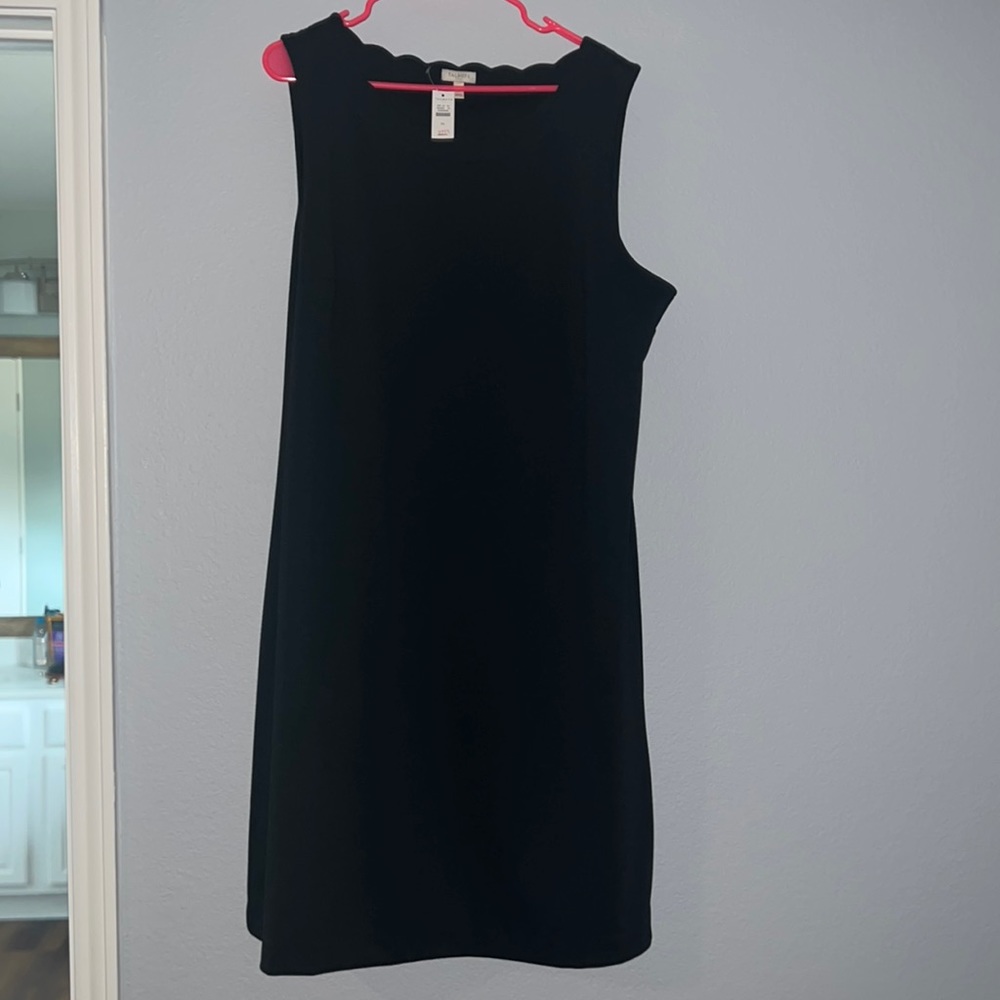 Scallop neck dress